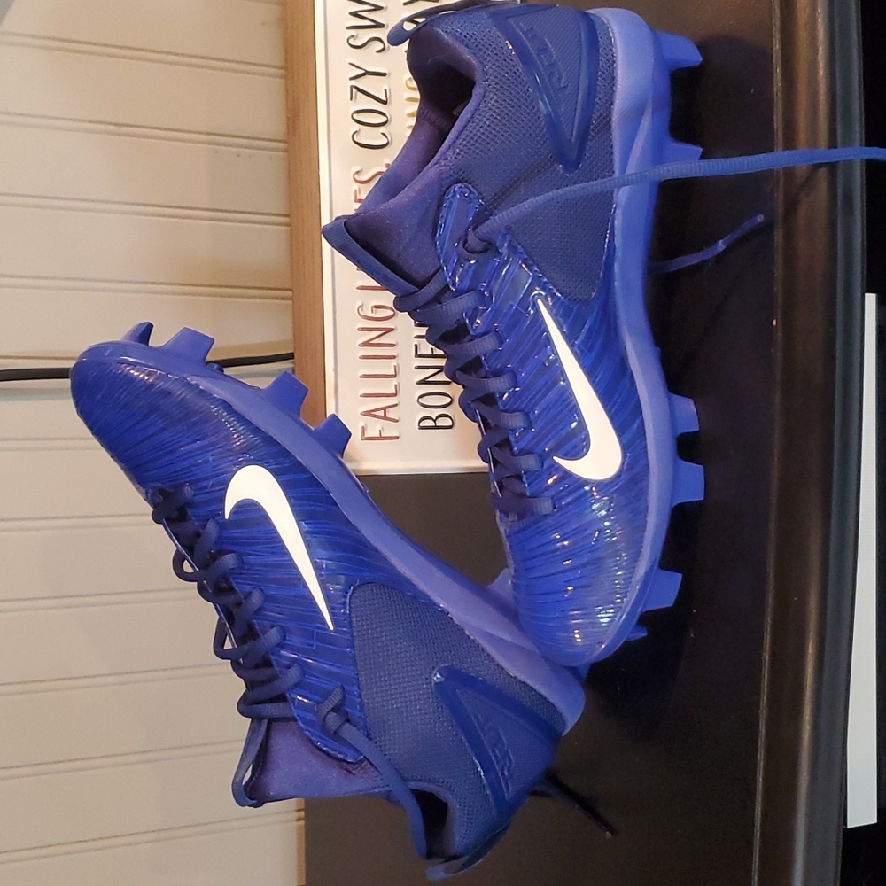 NIKE Mike Trout cleats